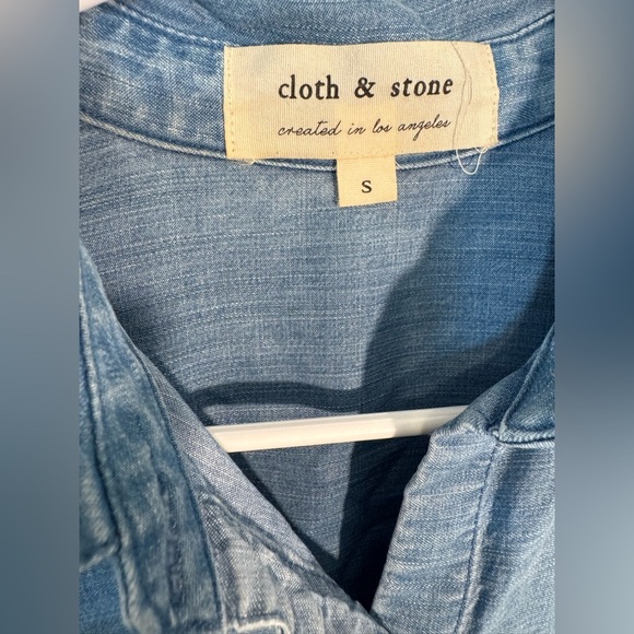 Anthropologie Cloth & Stone Joanie Chambray Denim Buttondown Womens Size Small - Picture 5 of 9
